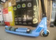 Skiro District Custom sinje moder v2 – slika 2
