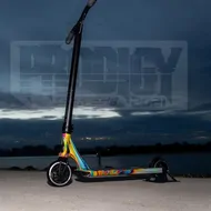 Skiro BLUNT Prodigy S8 - Swirl – slika 6